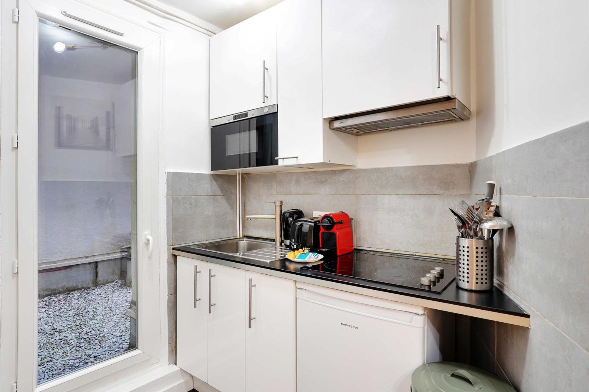 Confort Et Charme Pour 6 A Republioque Paris