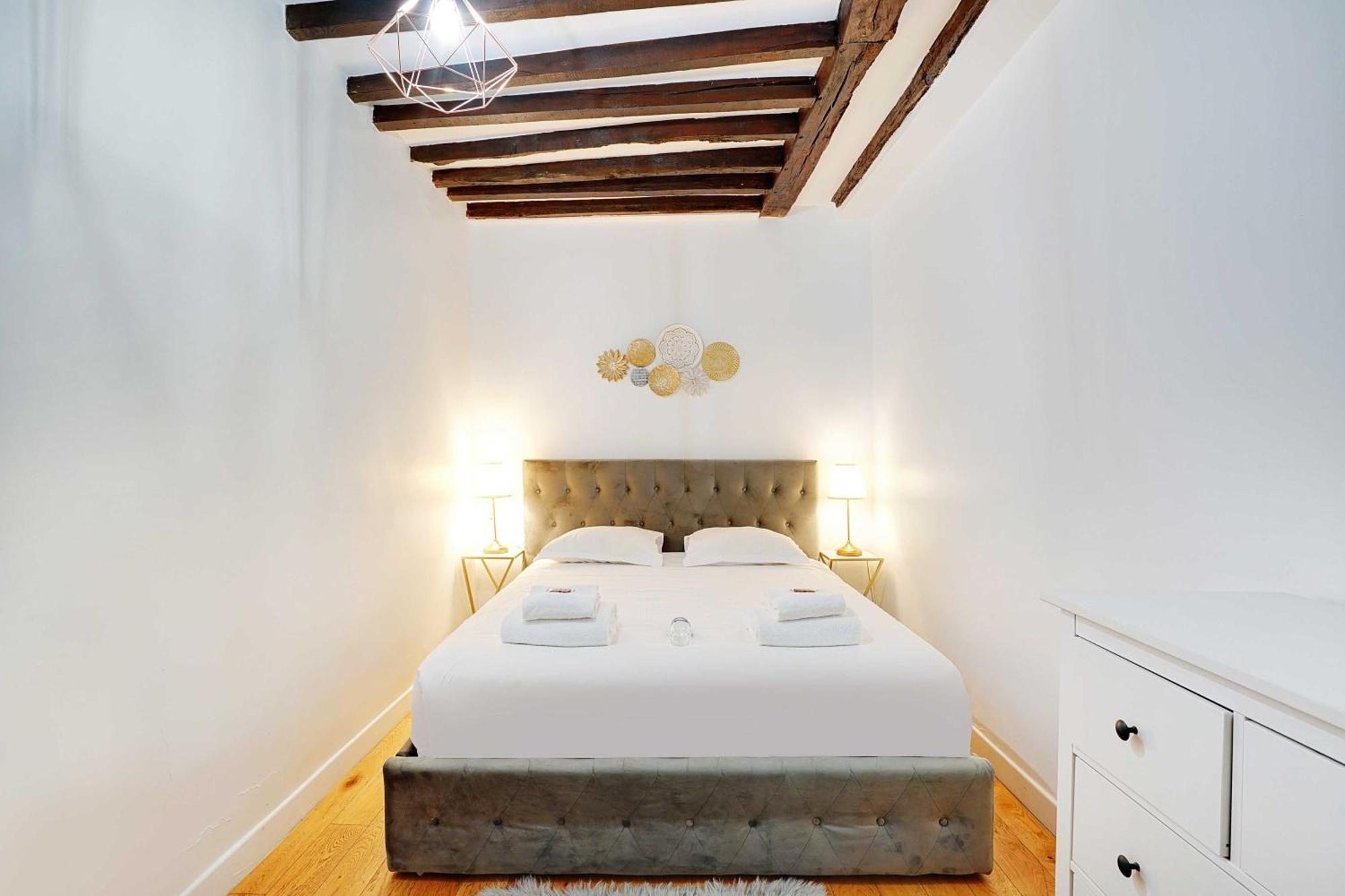 Confort Et Charme Pour 6 A Republioque * Paris